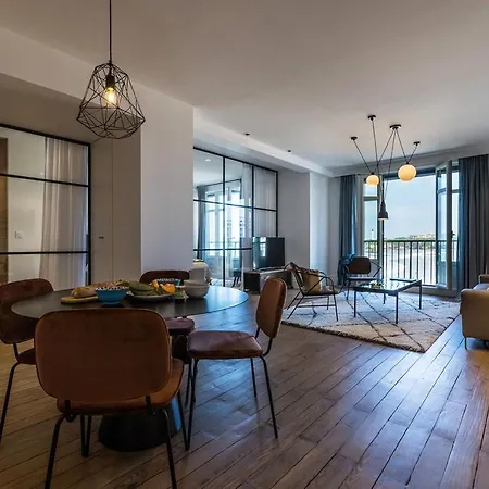 Beachview Keyweek Beachfront Renovated With Parking In Appartement *